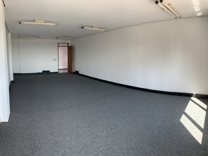 Comercial para alugar Centro Empresarial Tamboré com 55m² e 1 quarto por R$ 1.350 - 207025843-img-4786.jpg