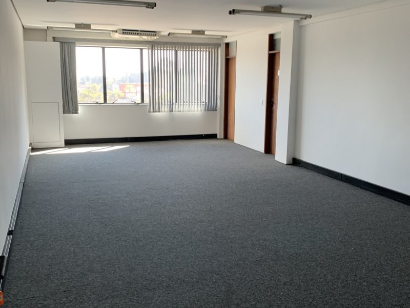 Comercial para alugar Centro Empresarial Tamboré com 55m² e 1 quarto por R$ 1.350 - 574633462-img-4781.jpg