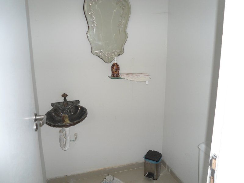 Casa de condomínio à venda Vargem Pequena com 180m² e 5 quartos por R$ 740.000 - 1915683416-5c.JPG