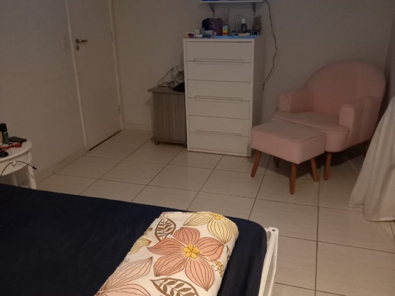 Casa de condomínio à venda Vargem Pequena com 180m² e 5 quartos por R$ 740.000 - 608910459-8b.jpg