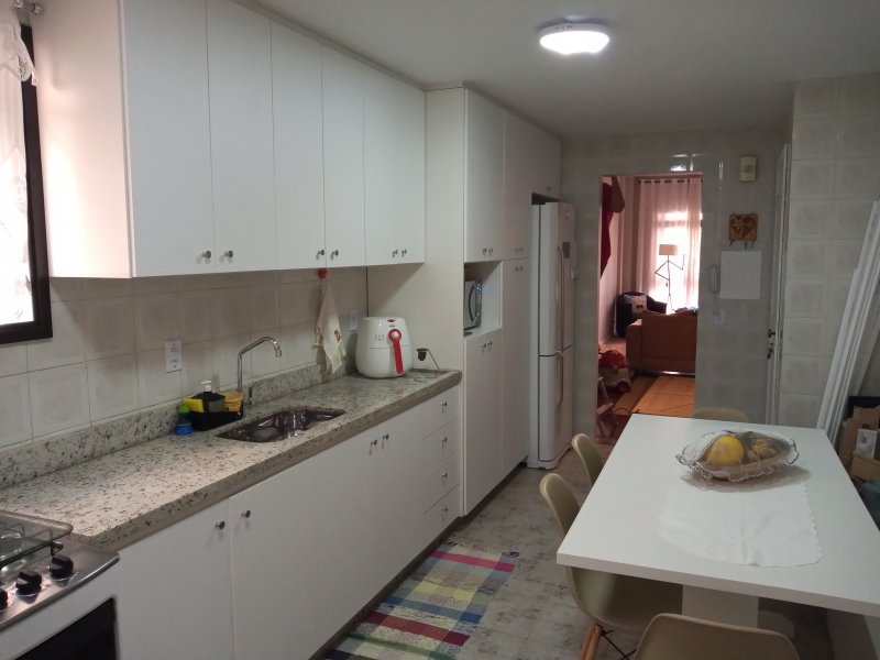 imóvel com 130m² - Centro - Nova Friburgo