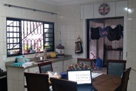 Casa à venda Jardim Araucária com 199m² - 3 dormitórios -  vagas - R$ 360.000 - 1215808625-2.jpeg