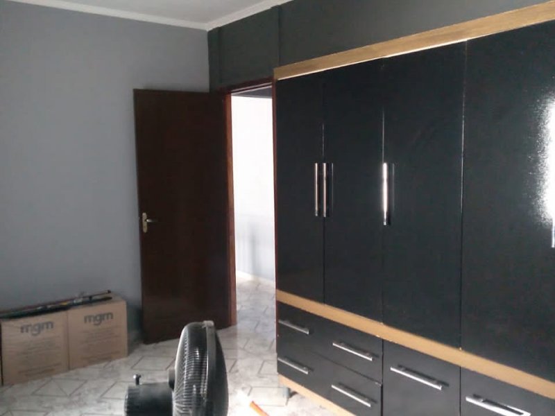 Casa à venda Jardim Araucária com 199m² e 3 quartos por R$ 360.000 - 1858690287-13-foto-lado-oposto-do-quarto-do-meio-lado-direito-465-m-x-270-m.JPG