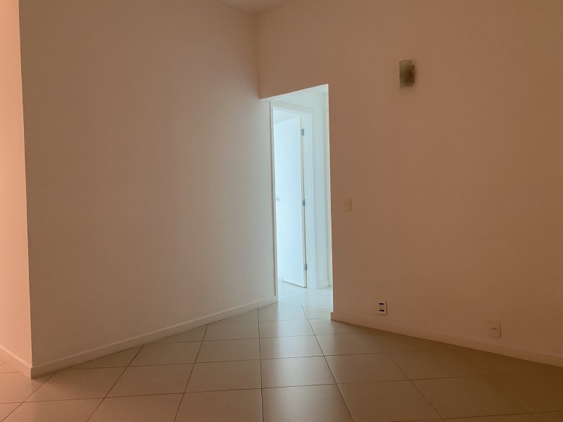 Apartamento à venda Barra da Tijuca com 80m² e 2 quartos por R$ 485.000 - 466020070-img-2157.JPEG