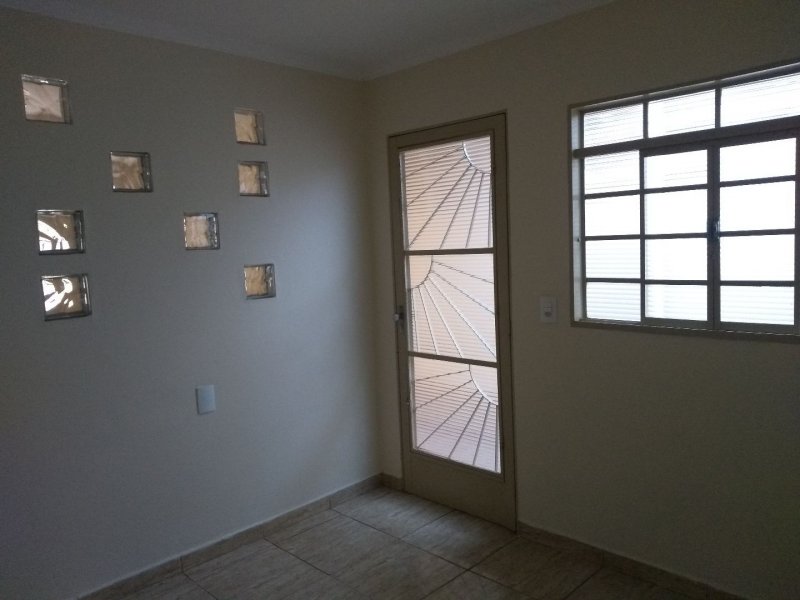Casa à venda Jardim Guanabara com 125m² e 2 quartos por R$ 165.000 - 395390317-ab35a259-41a7-4bb3-be13-e72a02612743.jpg