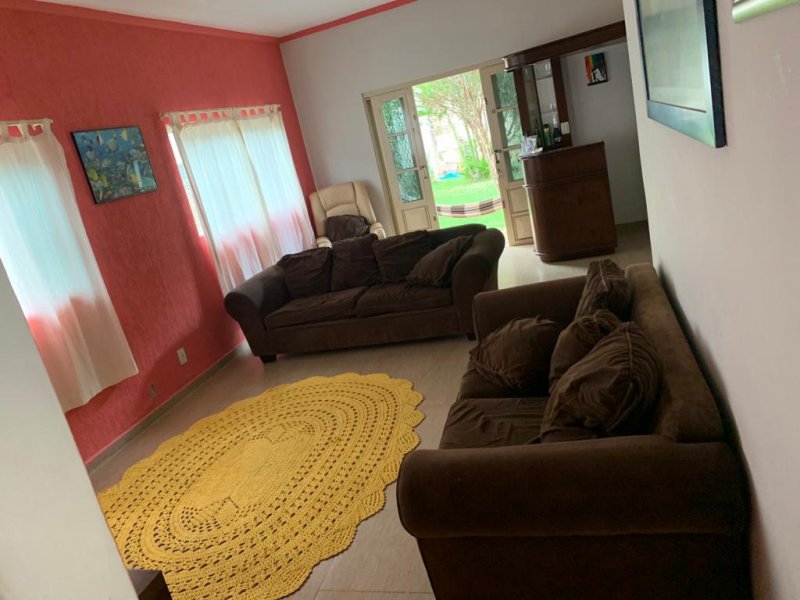 Chácara à venda Estância Conceicao com 700m² e 4 quartos por R$ 750.000 - 2154064-casa-lau-sala-entrada.jpg