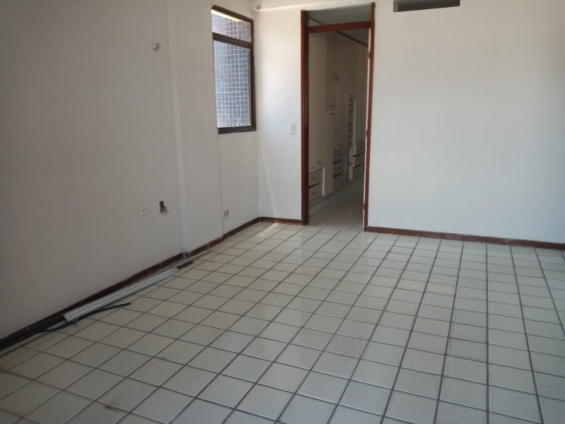 Apartamento à venda Tambaú com 162m² e 4 quartos por R$ 650.000 - 689291682-suite-master.jpeg