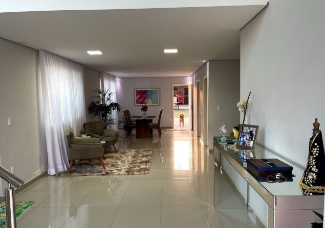 imóvel com 500m²