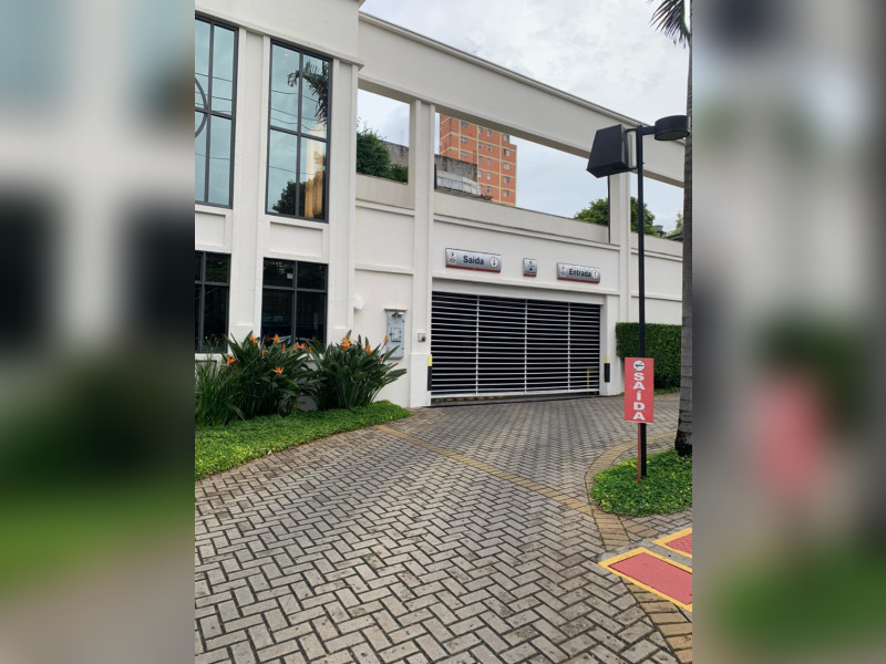 Comercial à venda Vila Mariana com 39m² e 1 quarto por R$ 360.000 - photo-2021-08-28-19-28-081.jpg