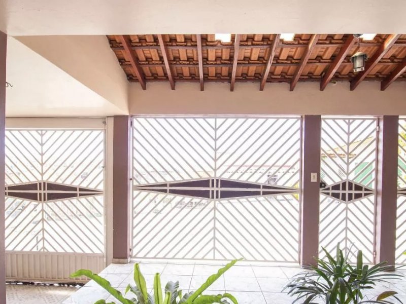 Casa à venda Parque Guarani com 226m² e 3 quartos por R$ 550.000 - 460009335-85be6d64-16ff-413d-b494-e6fddff8d87b.jpeg