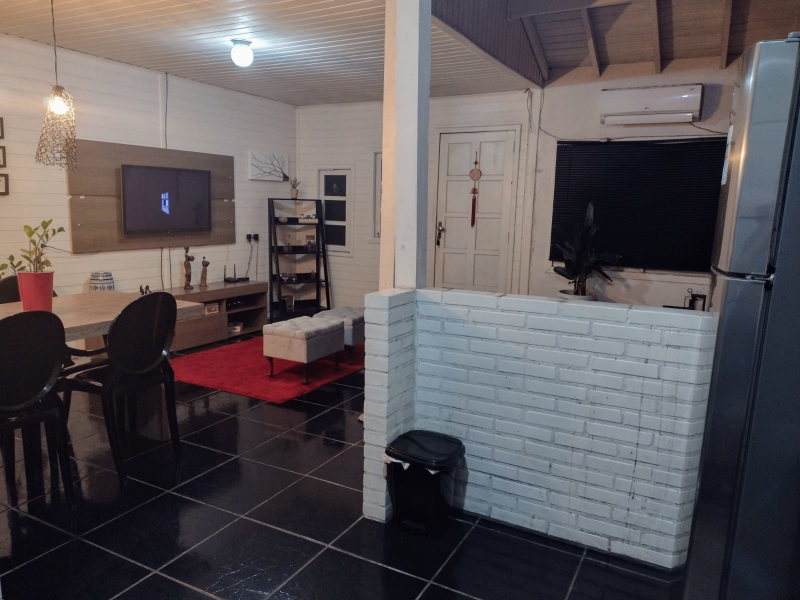 Casa à venda Das Rosas com 85m² e 3 quartos por R$ 250.000 - 554996268-anyconv.png