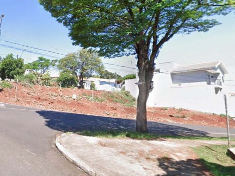 imóvel com 244m² - Jardim Menegazzo - Apucarana