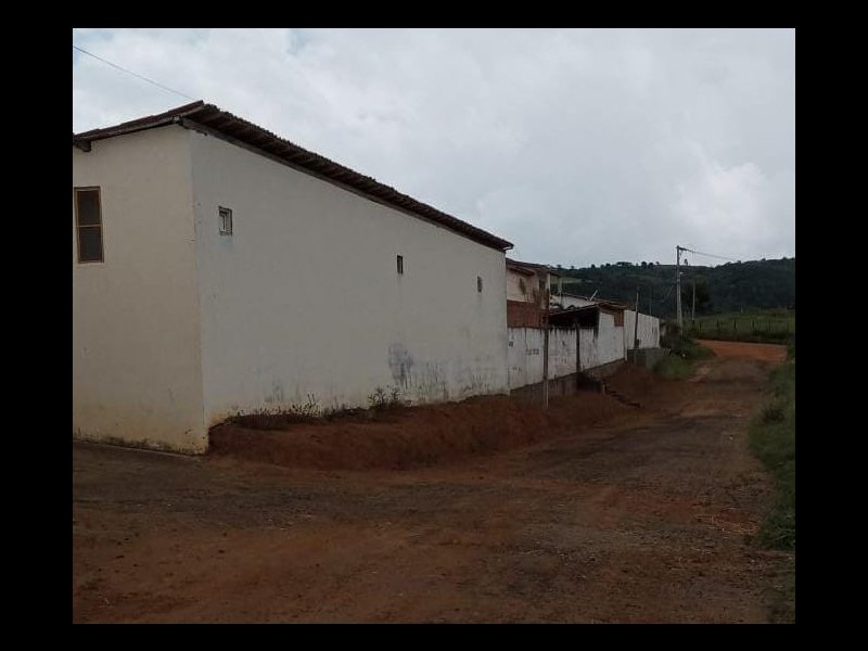 Comercial à venda Centro com 2000m² e 1 quarto por R$ 500.000 - 1058426071-img-20220615-wa0003.jpg
