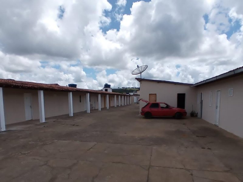 Comercial à venda Centro com 2000m² e 1 quarto por R$ 500.000 - 1684820964-img-20220615-wa0008.jpg