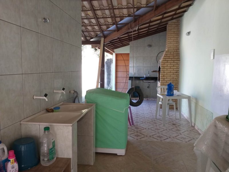 Casa à venda Guaratiba com 320m² e 3 quartos por R$ 250.000 - 1574260619-4dc648e6-5aa9-49f7-a616-869478349723.jpg