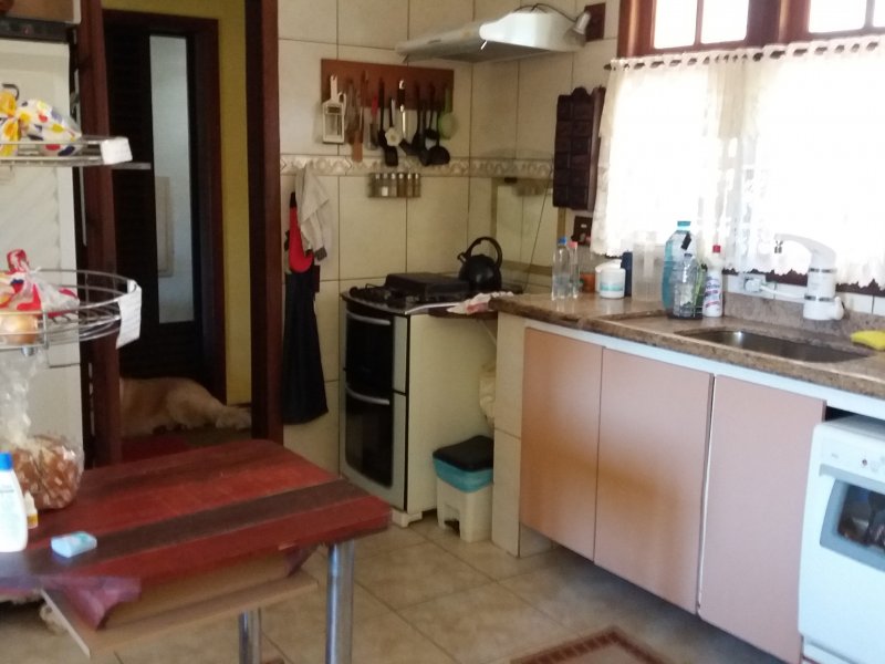 Casa à venda Centro com 316m² e 3 quartos por R$ 1.000.000 - 1387469565-cozinha-2.jpg