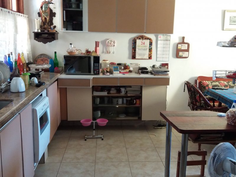 Casa à venda Centro com 316m² e 3 quartos por R$ 1.000.000 - 198933409-cozinha.jpg