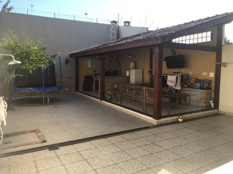 Casa à venda Cancela Preta com 231m² e 3 quartos por R$ 850.000 - 1927246917-0dd66054-f057-4942-ad63-7879cbdfb29b.jpeg