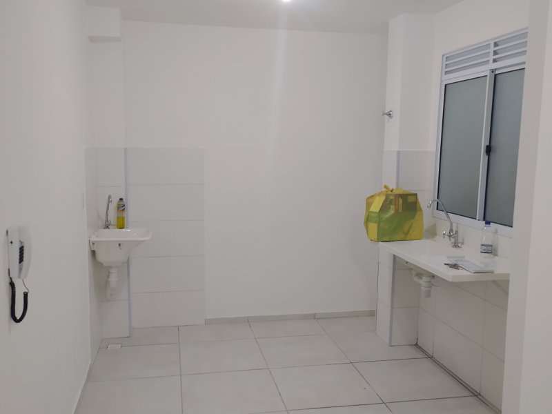 Apartamento à venda Jardim das Margaridas com 46m² e 2 quartos por R$ 170.000 - 418252442-img-20210427-171130.jpg