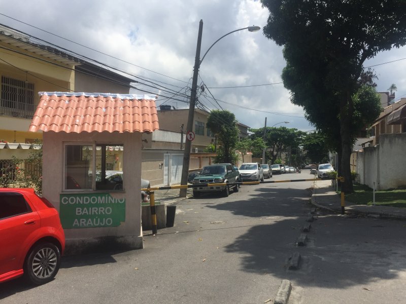 Apartamento à venda Irajá com 65m² e 2 quartos por R$ 269.000 - 1907816426-img-1404.JPG