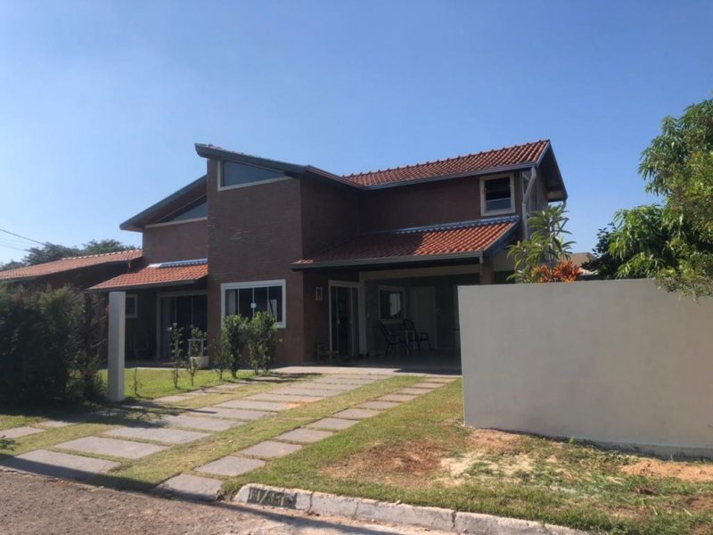 Casa de condomínio à venda Centro com 220m² e 3 quartos por R$ 670.000 - 1844866231-8b266bfc-66b4-44f8-8e48-09842c829e47.jpeg