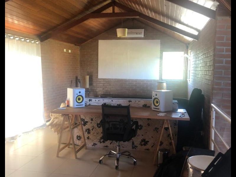 Casa de condomínio à venda Centro com 220m² e 3 quartos por R$ 670.000 - 408092126-8d2a3184-2971-4be9-b4cd-512ed863af7e.jpeg