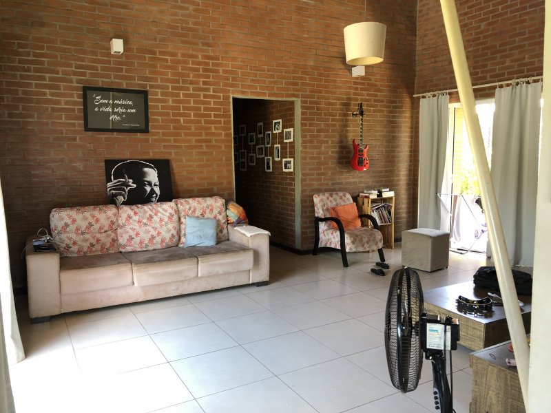 Casa de condomínio à venda Centro com 220m² e 3 quartos por R$ 670.000 - 516191577-d88ca01d-18ee-4b61-ac95-9122e93f0145.jpeg