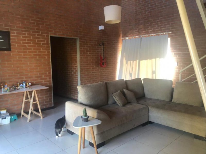 Casa de condomínio à venda Centro com 220m² e 3 quartos por R$ 670.000 - 744740259-1904dc92-0065-4620-a954-31274a3b42b4.jpeg