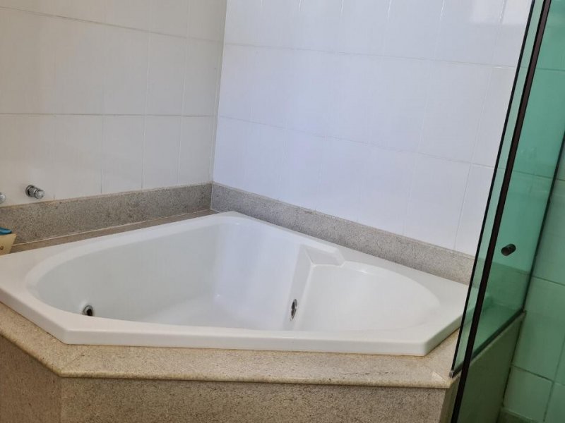 Casa à venda MORADA DA COLINA com 280m² e 3 quartos por R$ 1.680.000 - 1291775267-hidromassagem-casal.jpg