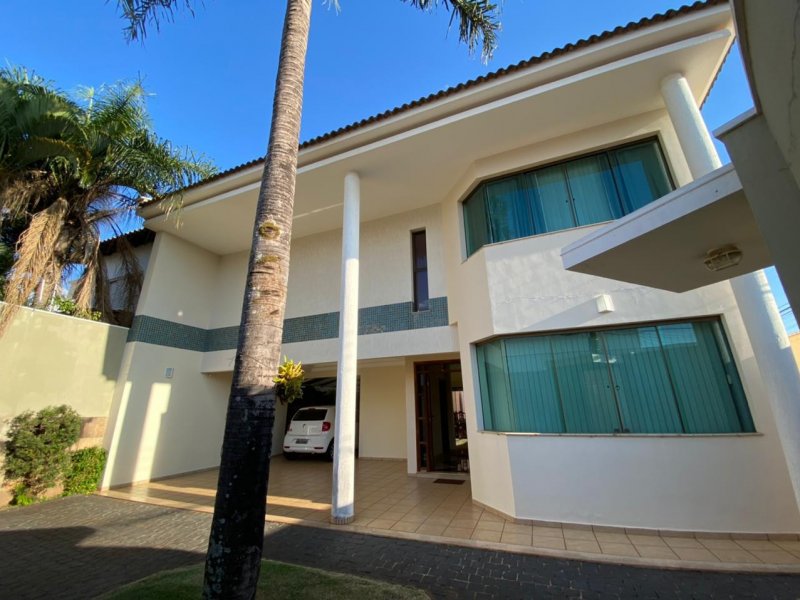 Casa à venda MORADA DA COLINA com 280m² e 3 quartos por R$ 1.680.000 - 1344971866-frente.jpg