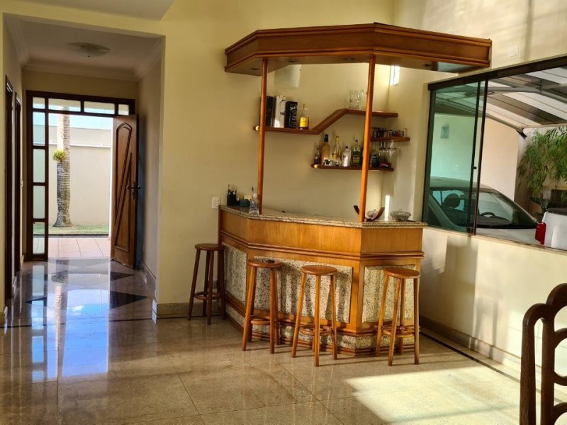 Casa à venda MORADA DA COLINA com 280m² e 3 quartos por R$ 1.680.000 - 191317400-sala-barzinho.jpg