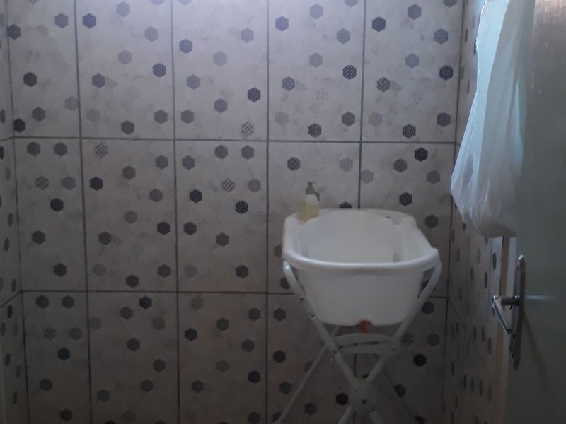 Casa à venda Centro com 252m² e 2 quartos por R$ 120.000 - 1191493360-76647333-4bfc-4279-9822-421f23d216df.jpg
