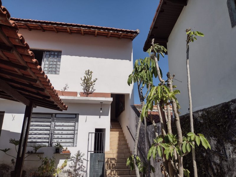 Casa à venda Estância Guararema com 662m² e 5 quartos por R$ 950.000 - 2099716643-c14e9ec9-ae8f-42fe-ad3e-5b9ee8c9fa92.jpg
