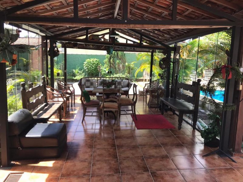 Casa à venda Estância Guararema com 662m² e 5 quartos por R$ 950.000 - 935533064-8db72c2c-3670-4d01-8698-7f3812223199.jpg