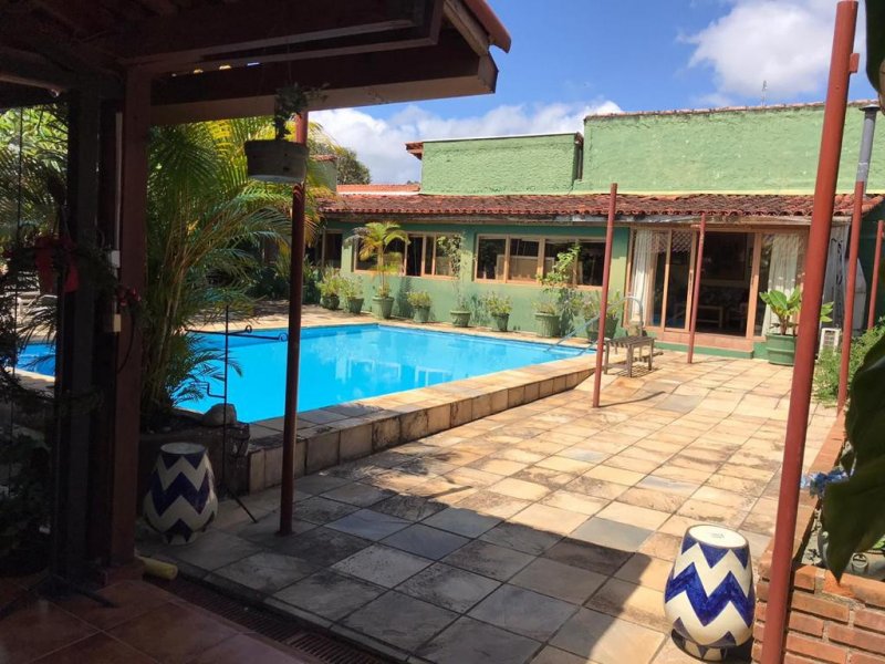Casa à venda Estância Guararema com 662m² e 5 quartos por R$ 950.000 - 995211902-7602ada5-211c-4aca-8813-cdf6b0be917b.jpg