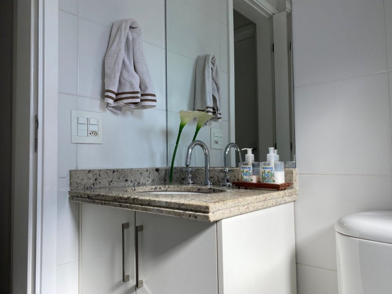 Apartamento à venda Jardim Ampliação com 74m² e 2 quartos por R$ 595.000 - 1786700535-desktop-bathroom05.jpg
