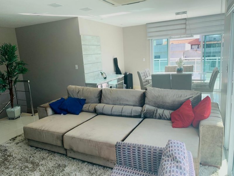 imóvel com 403m² - Passagem - Cabo Frio