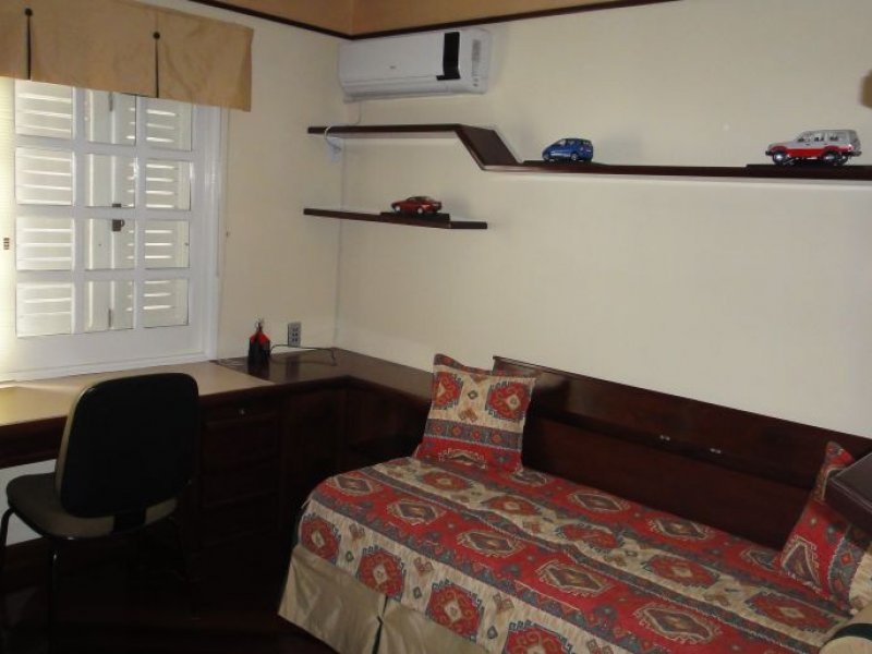 Casa à venda São Sebastião com 453m² e 4 quartos por R$ 1.300.000 - 859591419-20-dormitorio.JPG