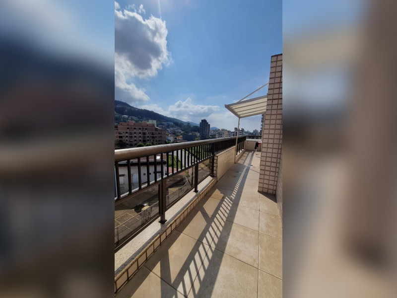 Cobertura à venda Jardim Tres Marias com 300m² e 3 quartos por R$ 950.000 - img-20230804-wa0041.jpg