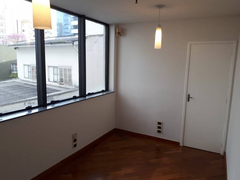 Comercial à venda Vila Nova Conceição com 43m² e 1 quarto por R$ 680.000 - 296362976-20180612-140408.jpg