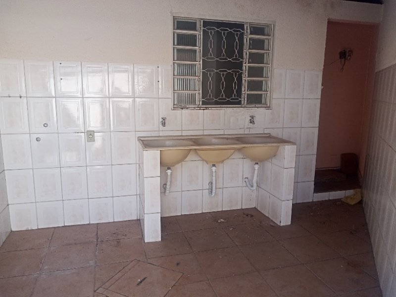 Casa à venda Setor Sul com 371m² e 4 quartos por R$ 950.000 - 1589777463-6435556d-2d4a-41ca-b3e5-bfae794e1a8c.jpeg
