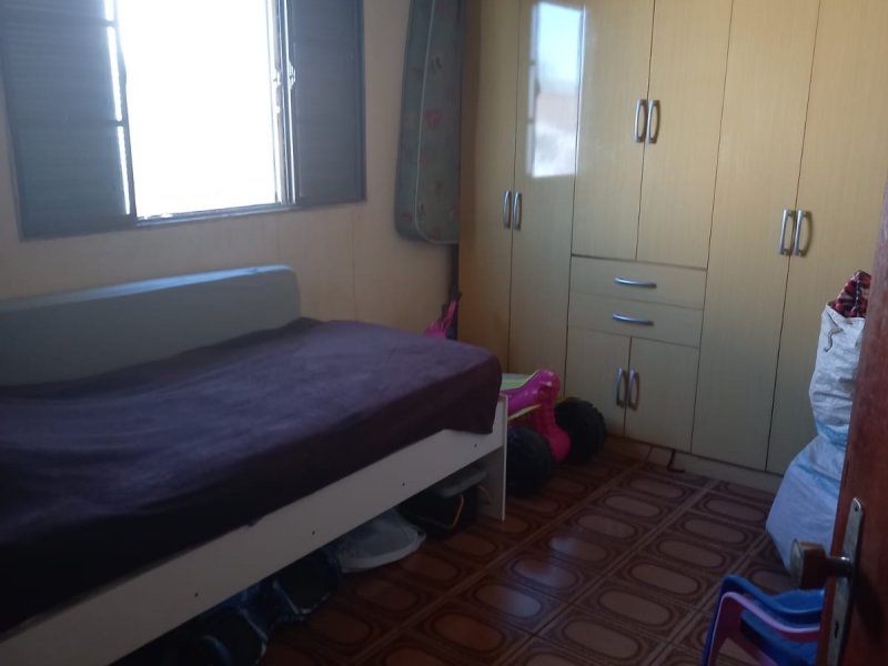 Casa à venda Jardim Maria Lúcia com 119m² e 2 quartos por R$ 180.000 - 1441695731-2fafe7d8-d70d-43c7-b263-f3a091464f1f.jpg