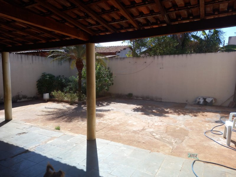 Casa à venda Jardim Maria Lúcia com 119m² e 2 quartos por R$ 180.000 - 291879257-2c5f9f25-86da-4f43-8f2d-fe9f5c59e143.jpg