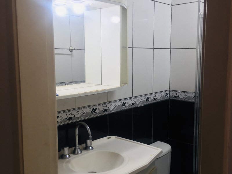 Apartamento à venda Jardim Recanto Suave com 57m² e 2 quartos por R$ 192.000 - 398126686-banheiro-2.jpg