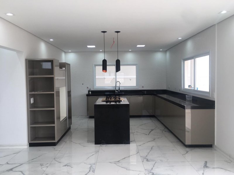 imóvel com 218m² - Loteamento Residencial Santa Gertrudes - Valinhos