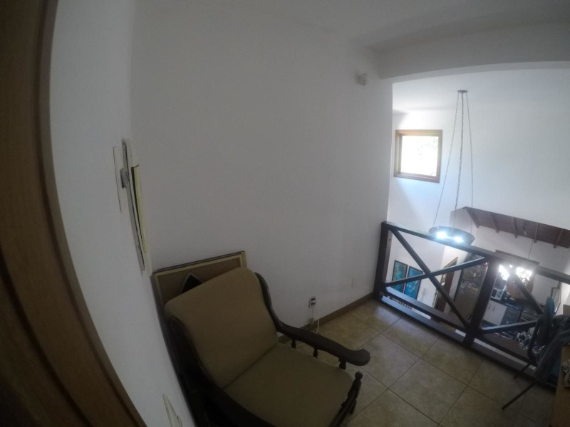Casa de condomínio à venda Rio Tavares com 250m² e 3 quartos por R$ 1.800.000 - c5551966-ed05-4b18-85ee-4ce59f8b6d4a.jpeg