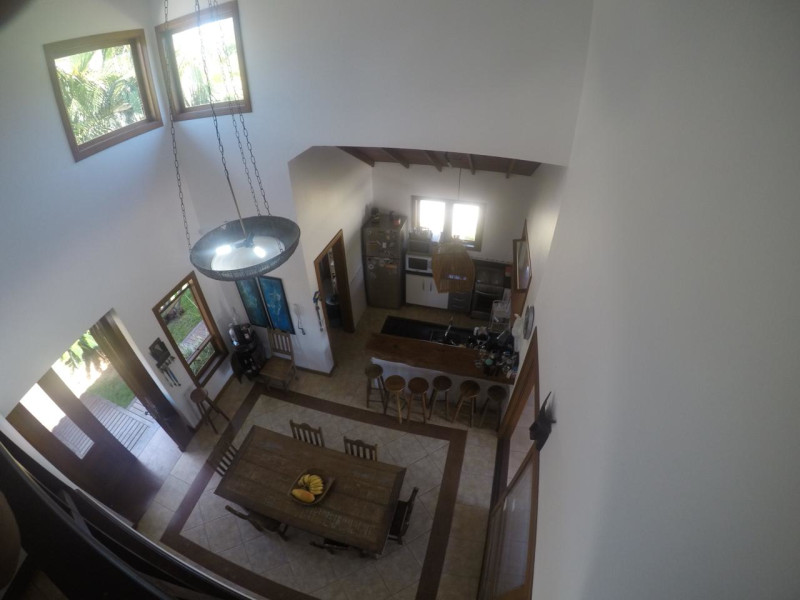 Casa de condomínio à venda Rio Tavares com 250m² e 3 quartos por R$ 1.800.000 - d9fd250d-a096-4db9-88b7-da7c7a1db7af.jpeg