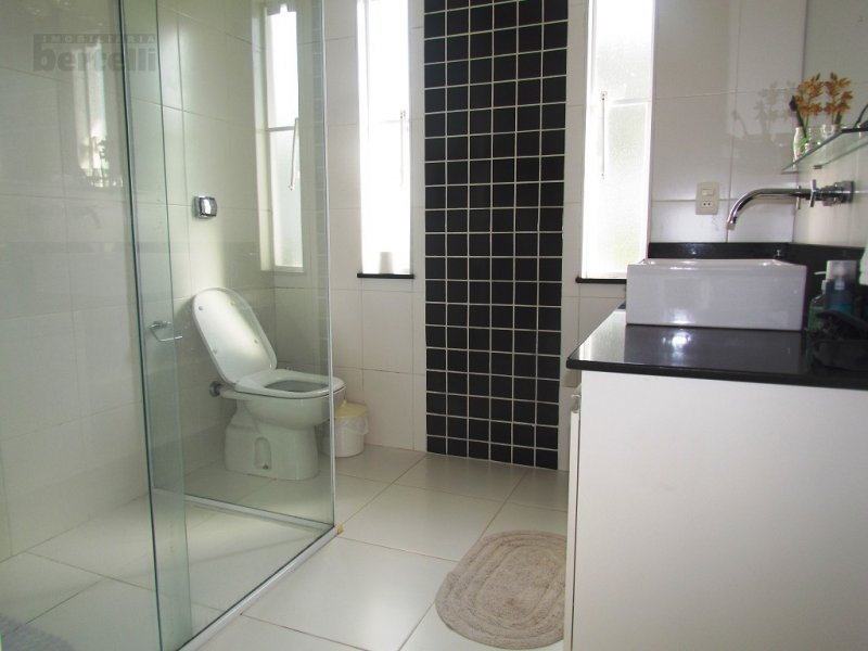 imóvel com 300m² - Condominio Jardim das Palmeiras - Bragança Paulista
