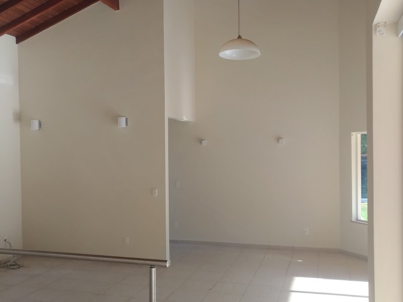 imóvel com 300m² - Condominio Jardim das Palmeiras - Bragança Paulista