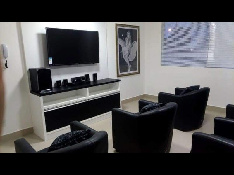 Apartamento à venda Jardim Iruama com 46m² e 2 quartos por R$ 150.000 - 2003894395-sala-de-cinema.jpeg